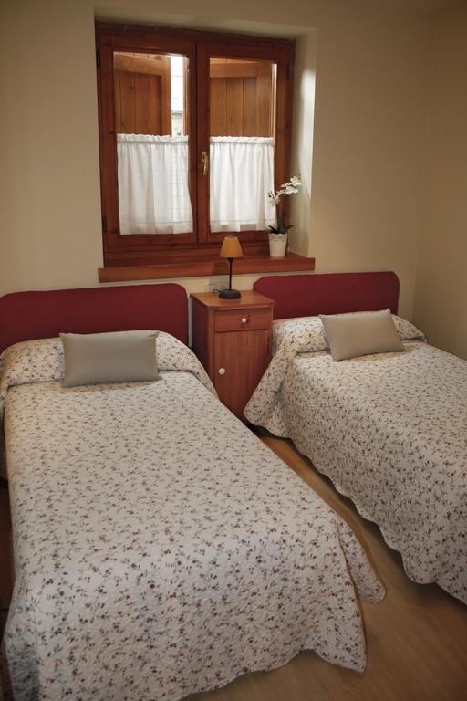 Apartamentos Valle de Aran Mont Habitación foto